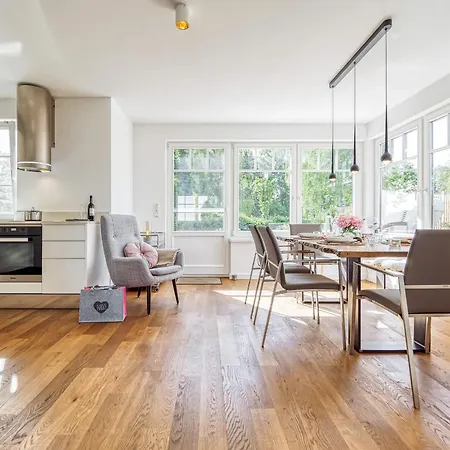 펜션 Hirtenweg 9 징스트